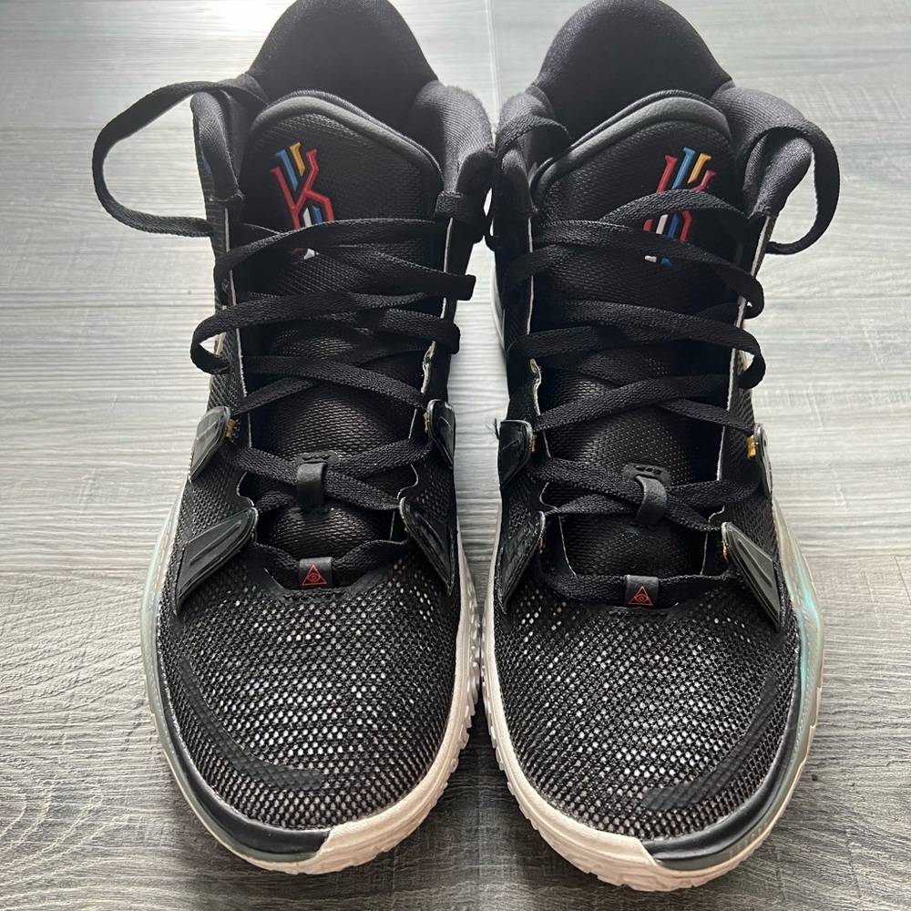 Men’s Nike (Kyrie Irving)